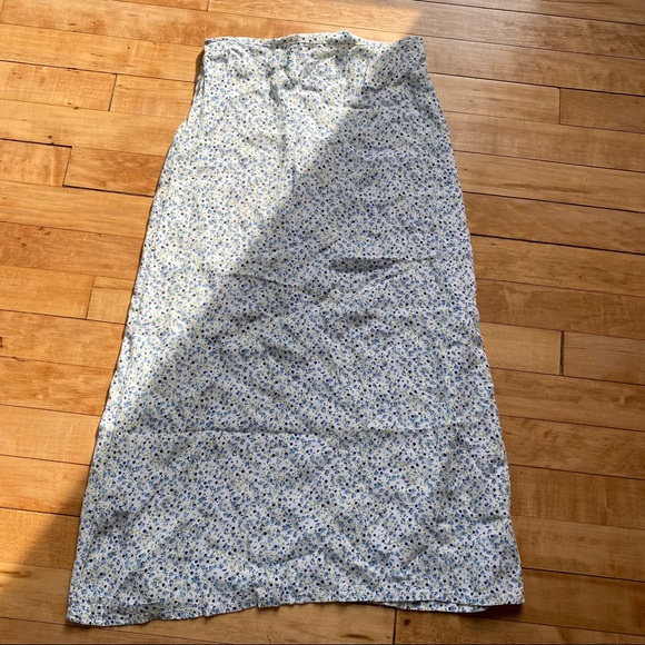 BM Phoebe Skirt - Picture 4 of 5